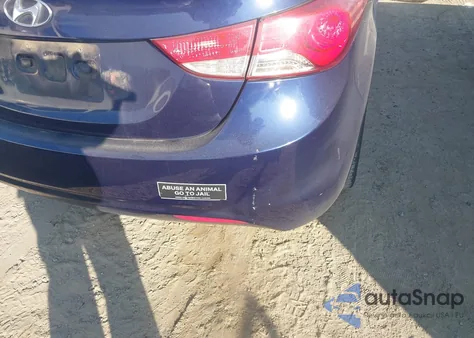 2011 Hyundai Elantra Limited z USA, uszkodzony, nr VIN 5NPDH4AE7BH010770